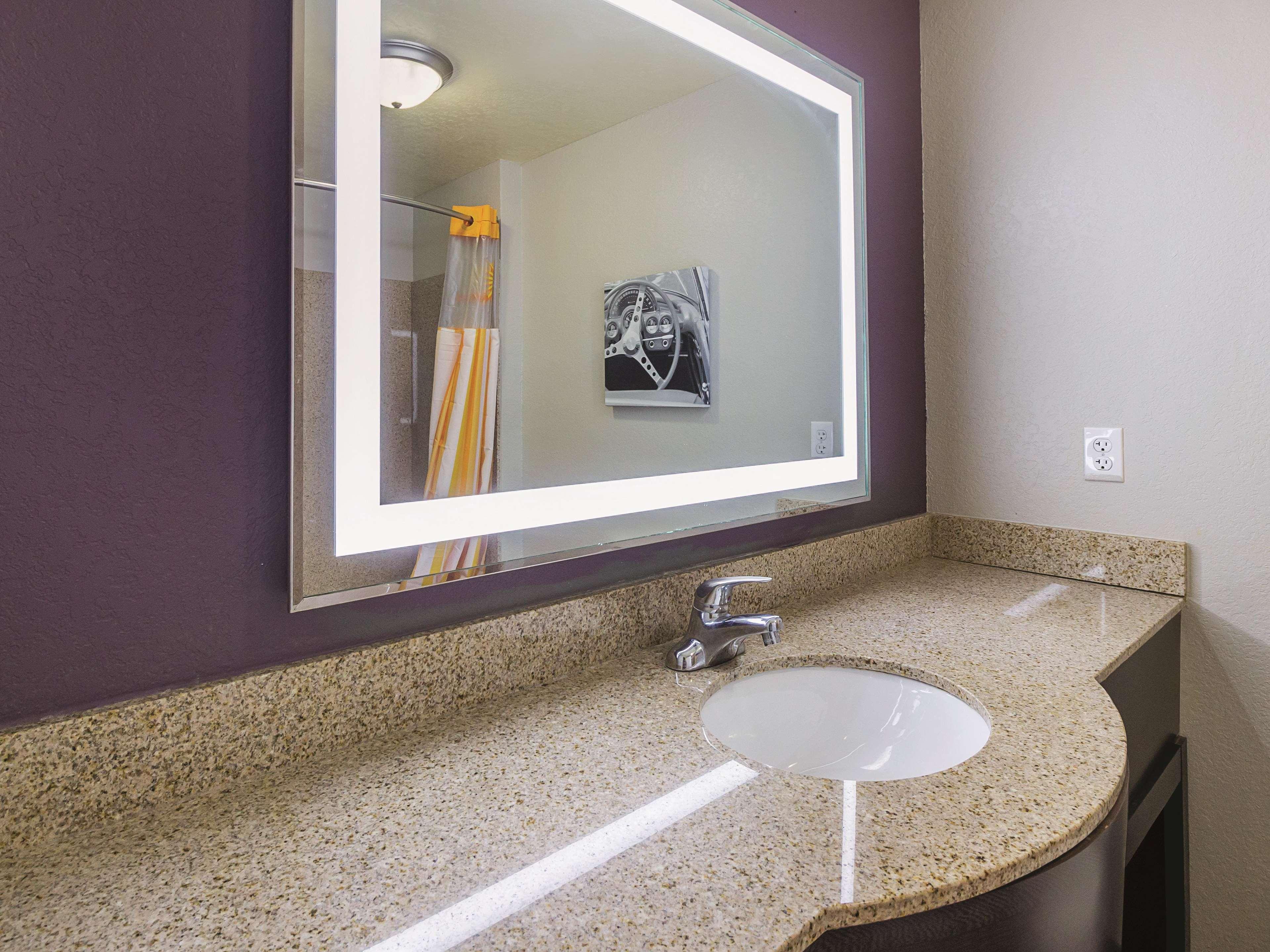 La Quinta By Wyndham Bowling Green Bagian luar foto
