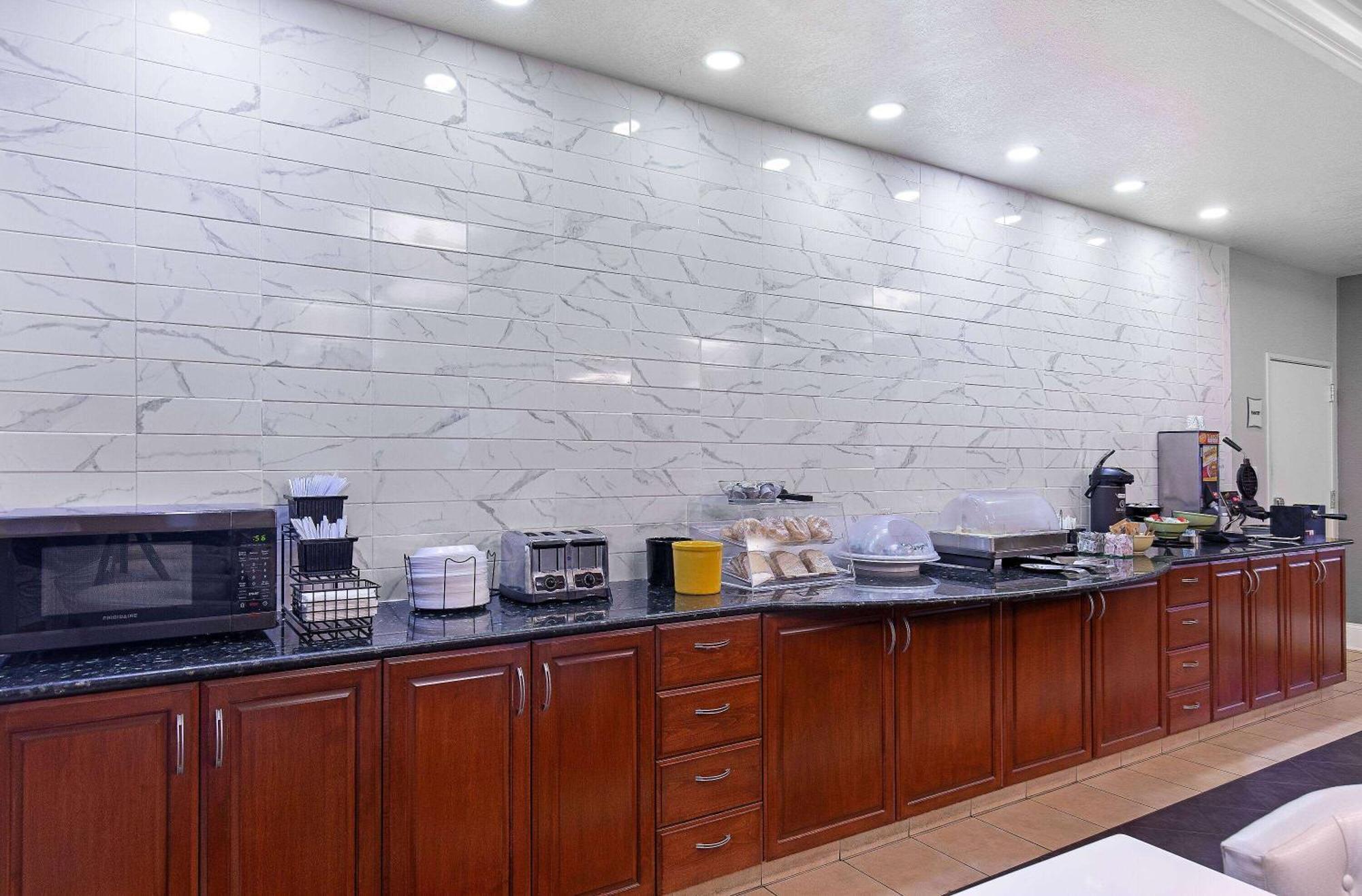 La Quinta By Wyndham Bowling Green Bagian luar foto