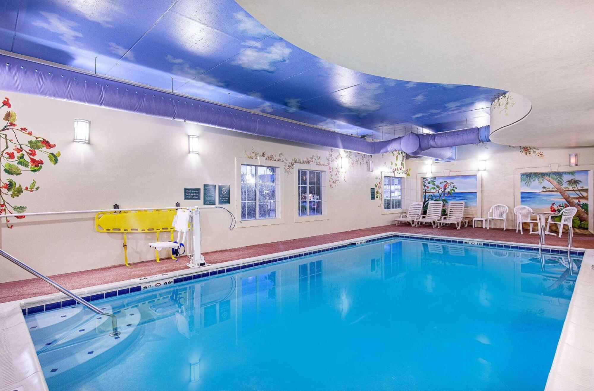 La Quinta By Wyndham Bowling Green Bagian luar foto