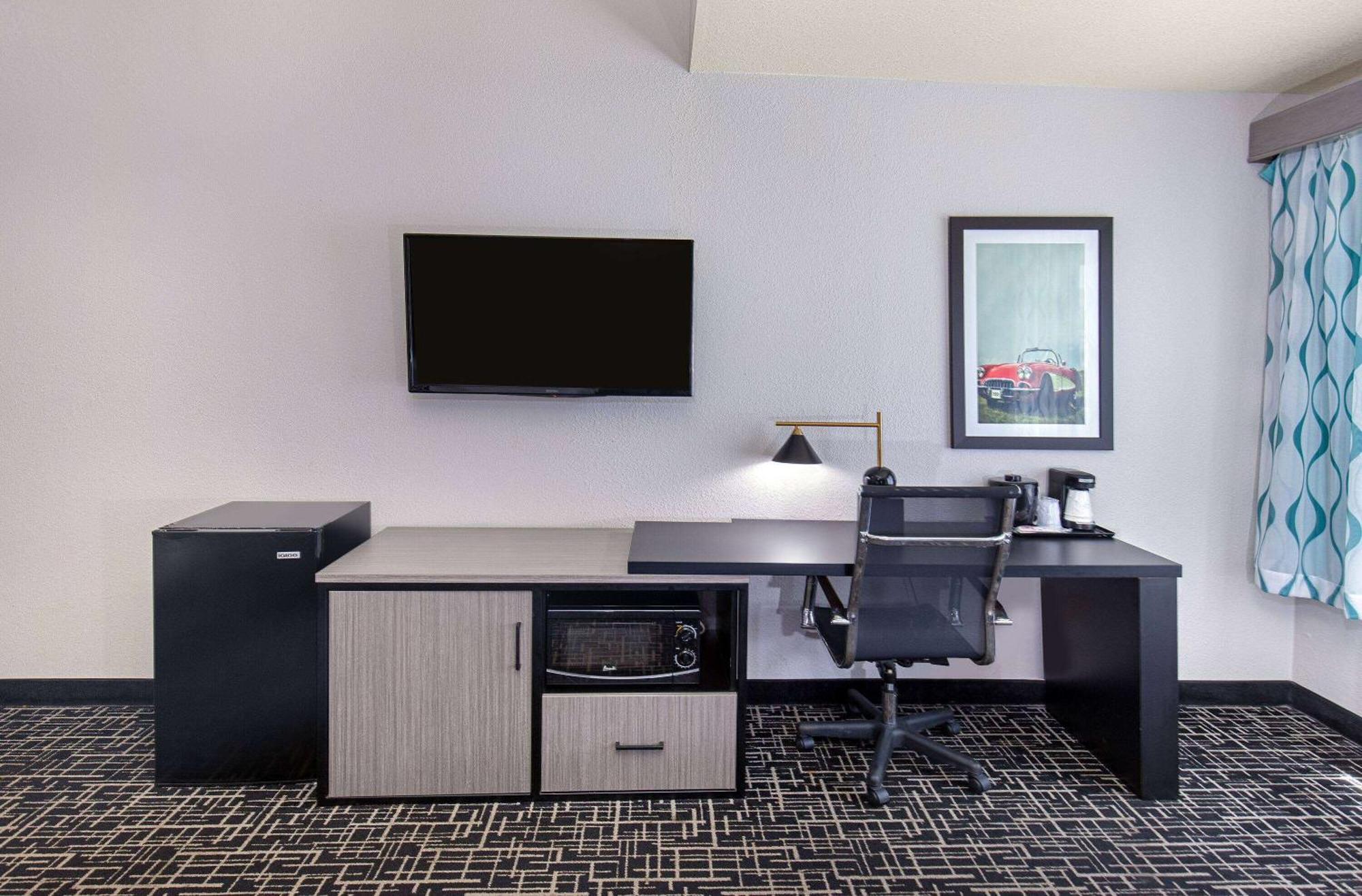 La Quinta By Wyndham Bowling Green Bagian luar foto